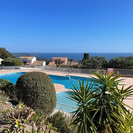 Bastide 2 - Piscine - Vue - Wifi - 2 Sdb *